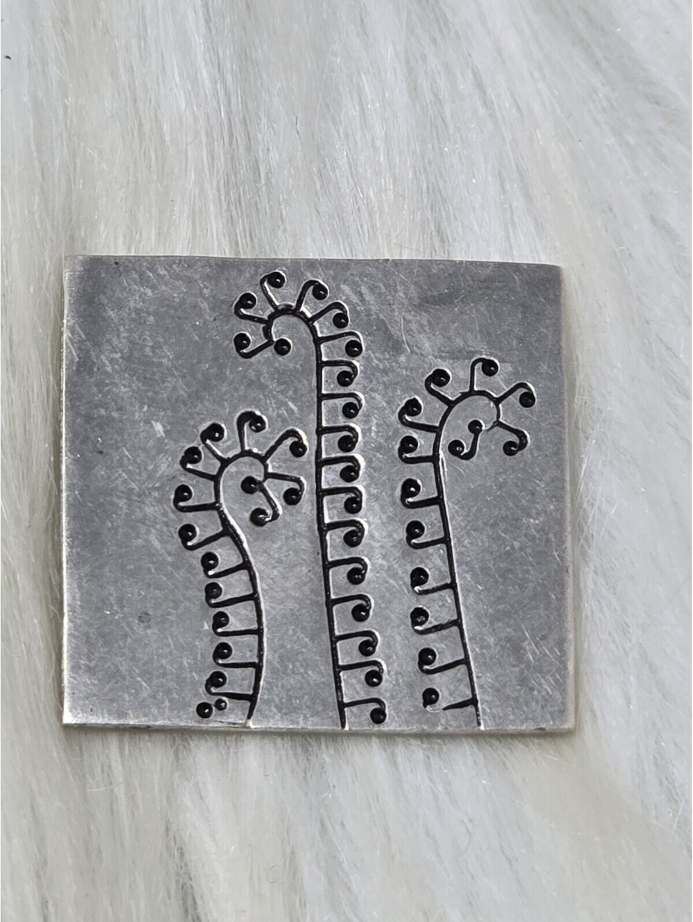 Cloth Vilmain Sterling Silver Fiddlehead Fern Pendant 925